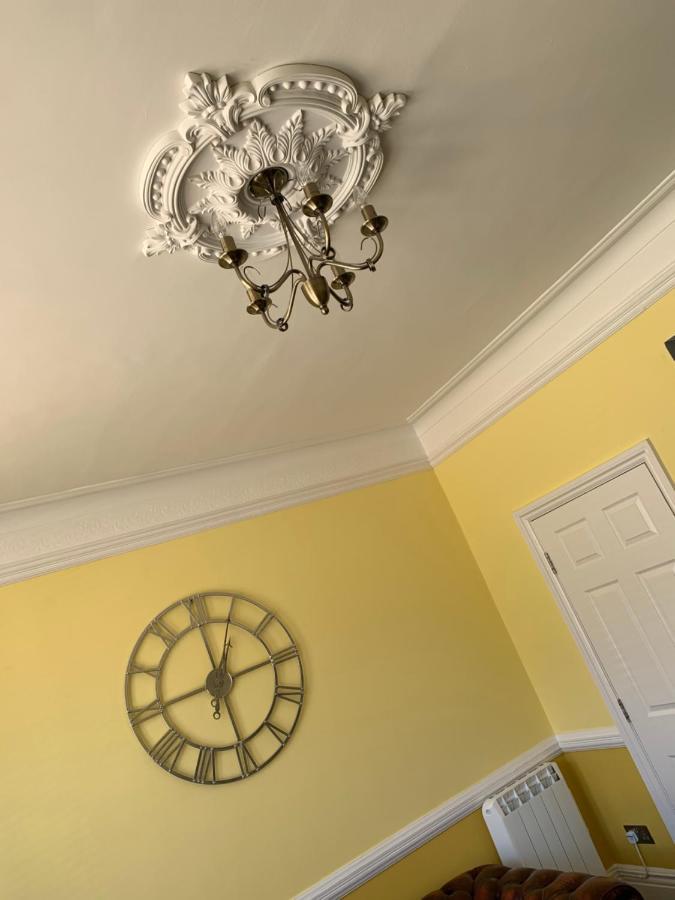 Chiltern Holiday Apartments Whitby Exterior photo